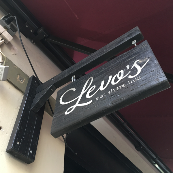Levo's . Restaurant mit veganen Optionen